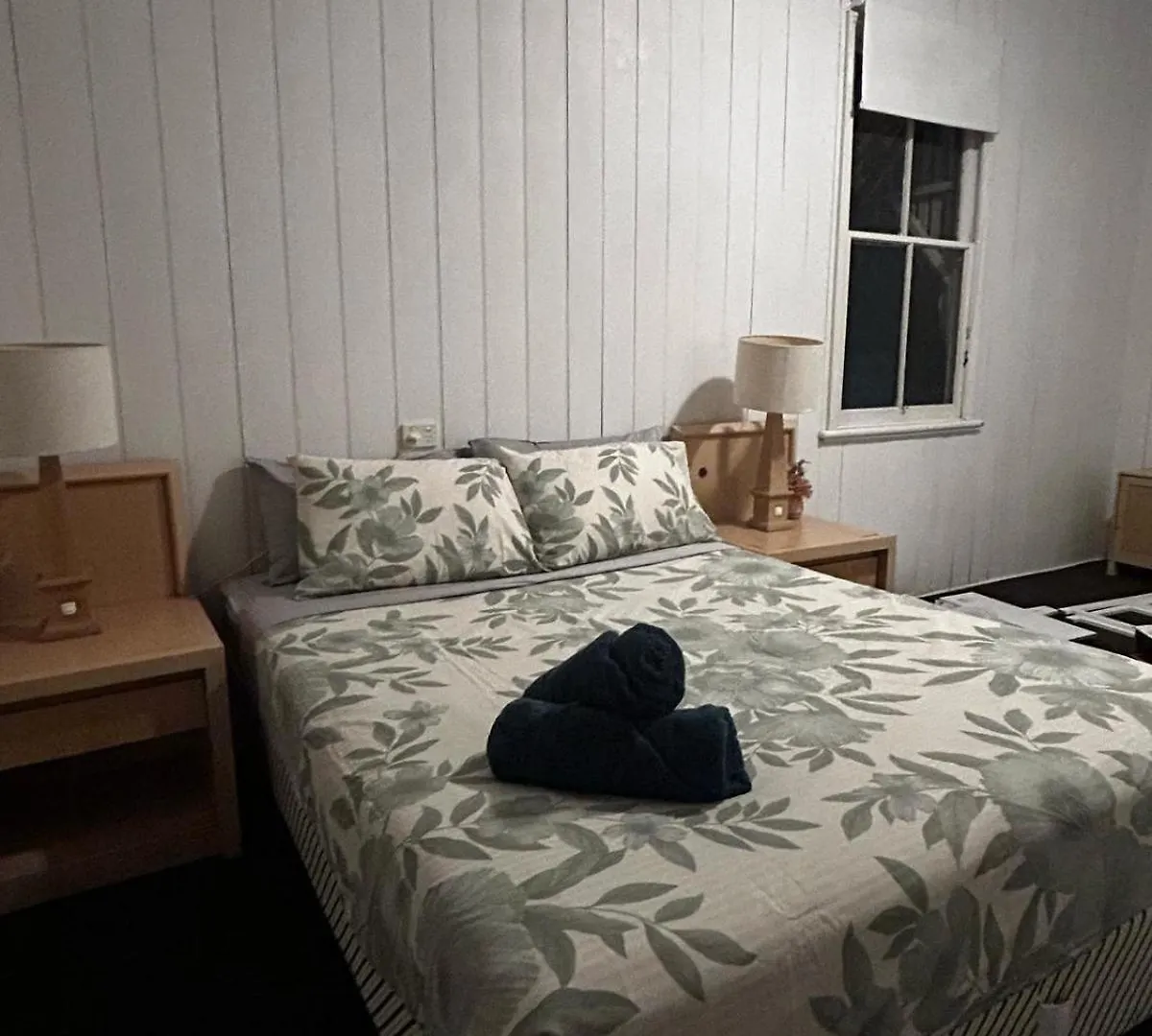 בריסביין Cozyhomes Stadium Norman B&B בית אירוח